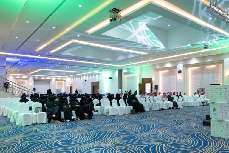 من أنشطة برنامج أفلاك